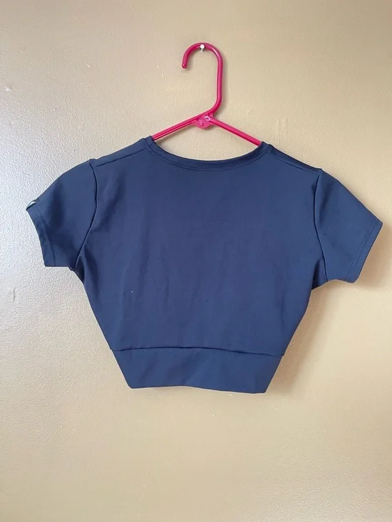 Cropped Twist-Front Women's Top bonafide - Picture 2 of 2